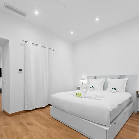 Guyau Ii - Somptueux 2pieces-carre D'or Menton-plage 1 Minute Appartement *